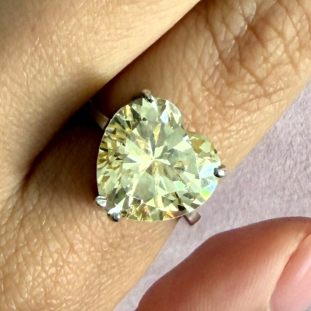 sterling silver heart-cut cz ring size 7.25